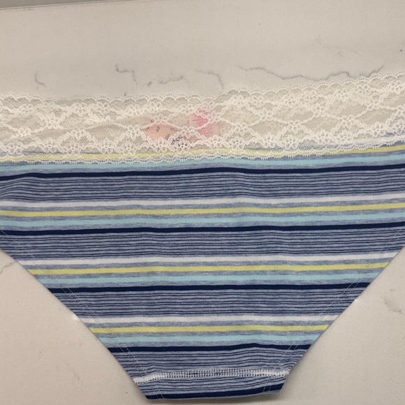 Victoria Secret Underwear Set - Picture 8 of 16